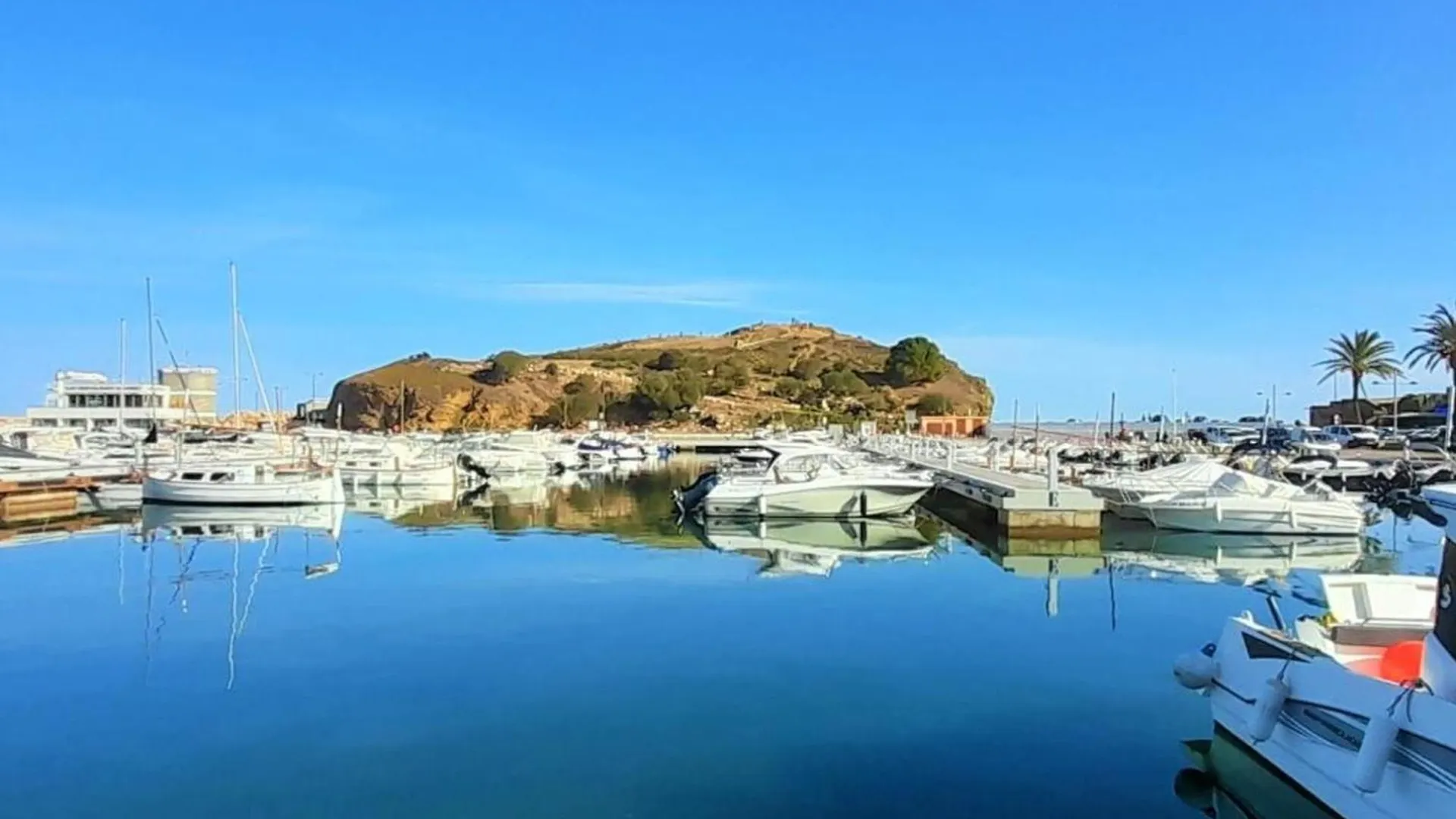 Апартаменты Apartamento Con Vistas Al Mar, Se Admiten Mascotas Y Aparcamiento En Llanca - Es-170-15