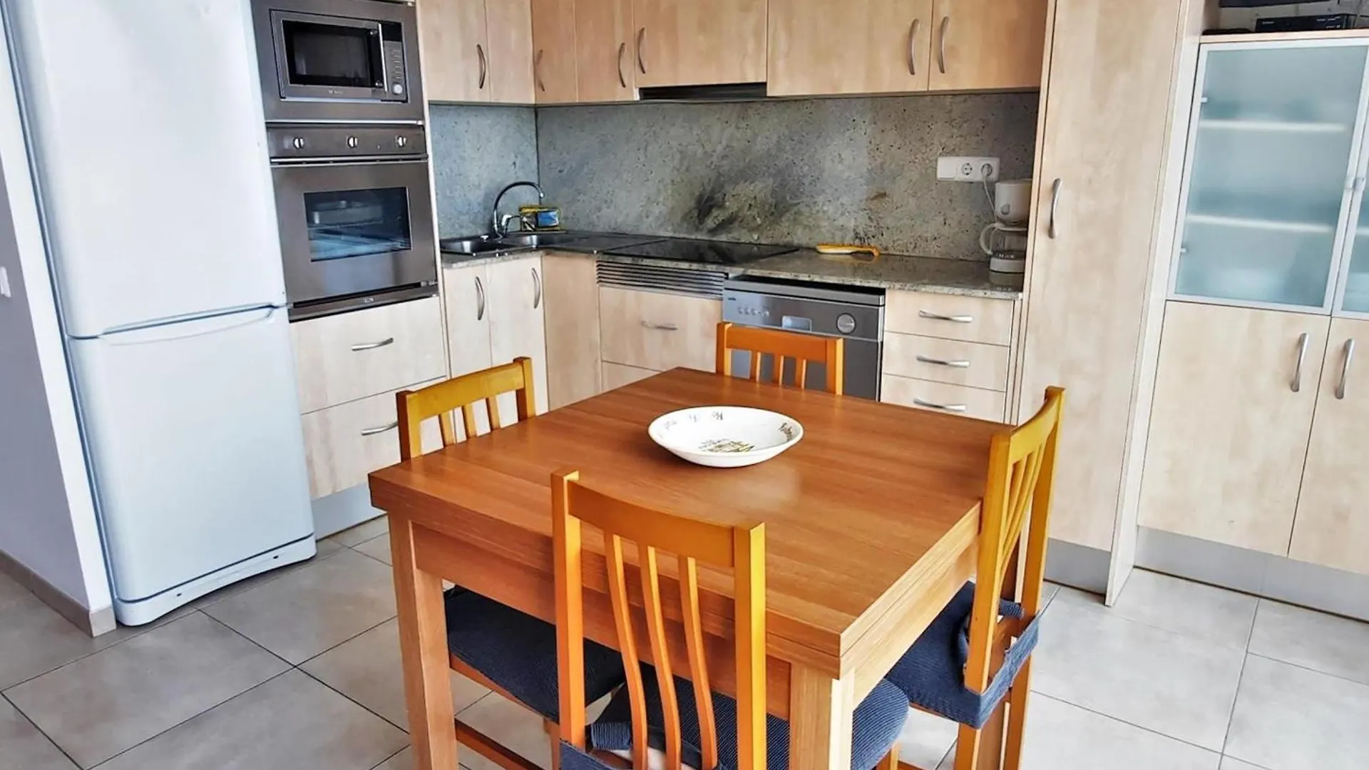Apartamento Con Vistas Al Mar, Se Admiten Mascotas Y Aparcamiento En Llanca - Es-170-15 Апартаменты