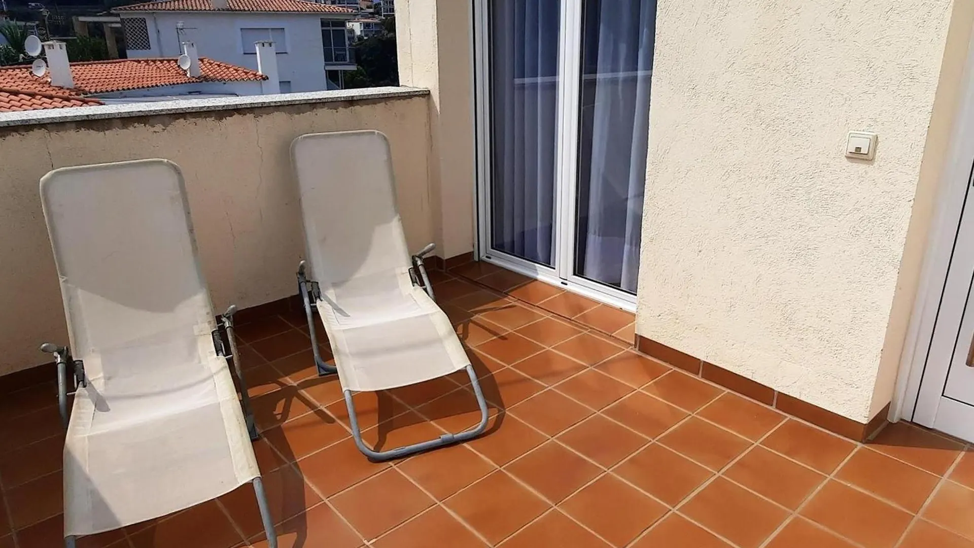 Apartamento Con Vistas Al Mar, Se Admiten Mascotas Y Aparcamiento En Llanca - Es-170-15 0*,  Испания